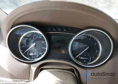 2011 Mercedes-Benz Gl 450 4Matic z USA, uszkodzony, nr VIN 4JGBF7BEXBA724845